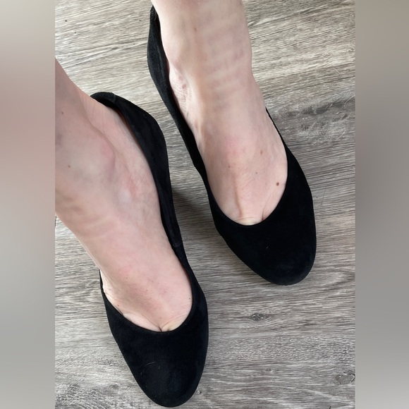 Audley Suede Pumps, Size 36 - Picture 2 of 7